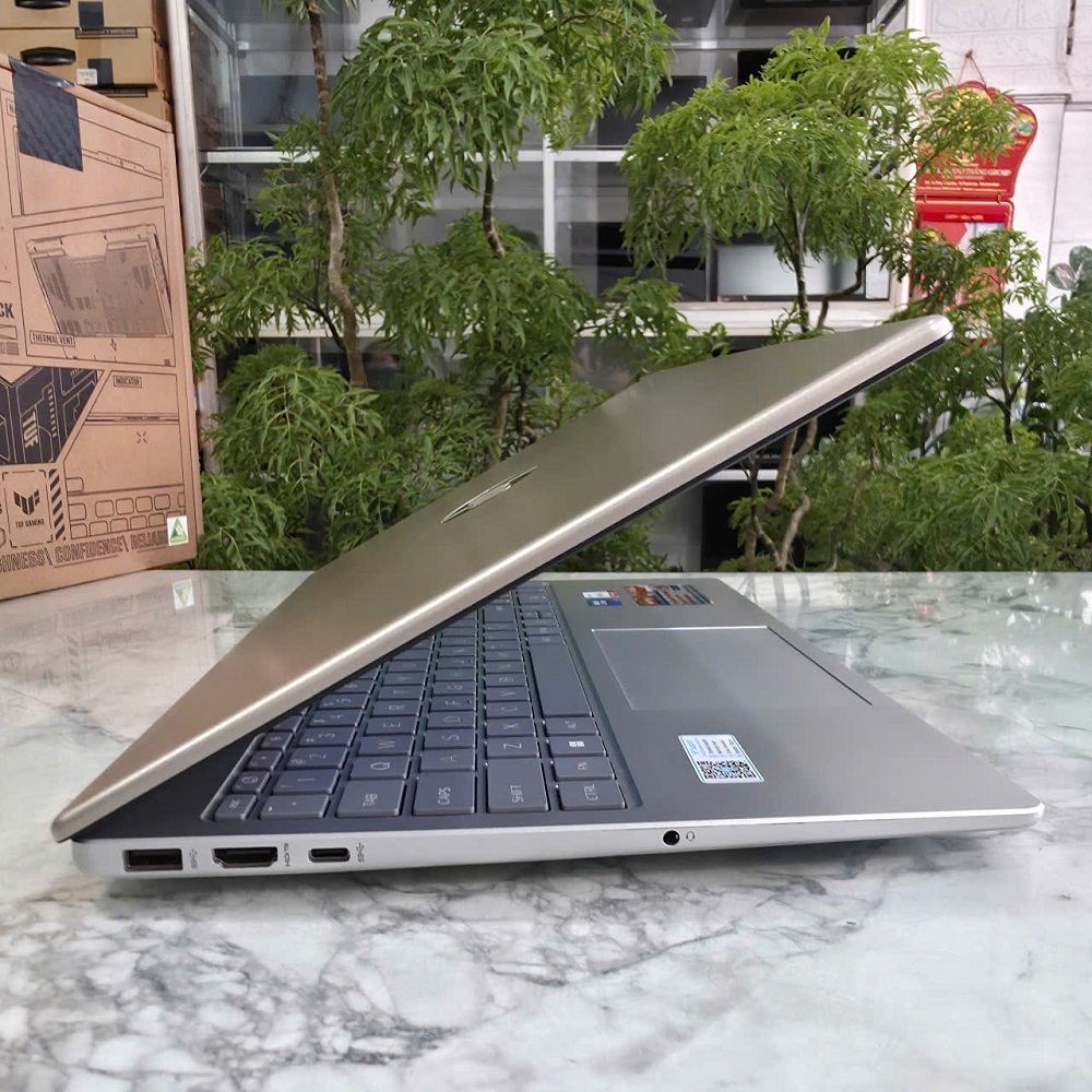HP 15-fd0234TU CORE 5 120U RAM 16GB 512GB SSD MÀN HÌNH 15.6 FHD IPS