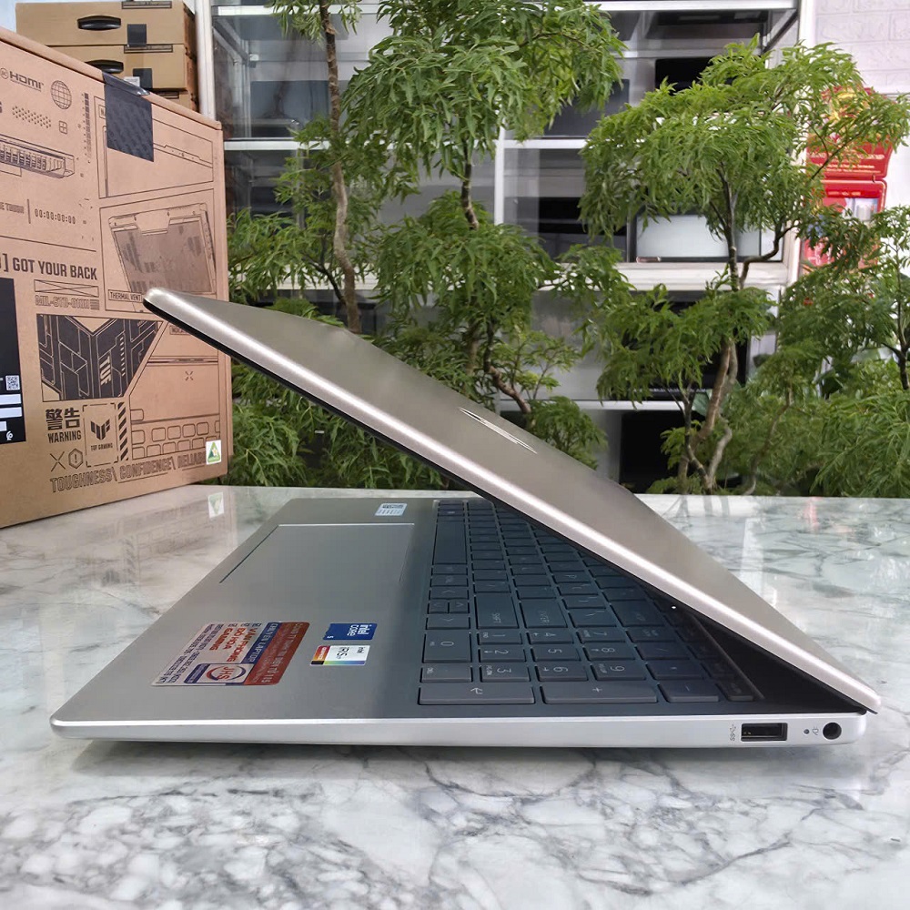HP 15-fd0234TU CORE 5 120U RAM 16GB 512GB SSD MÀN HÌNH 15.6 FHD IPS