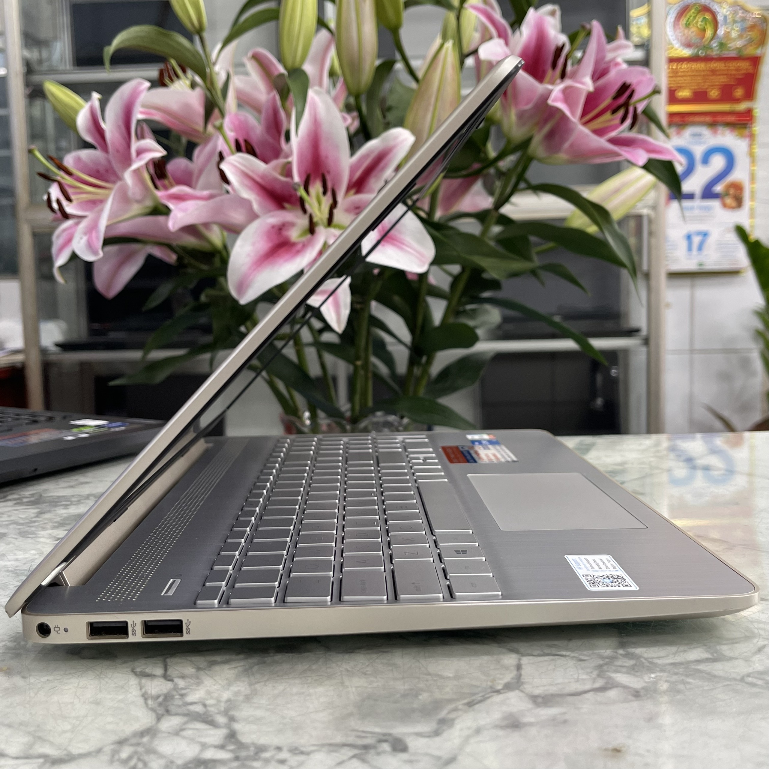 HP 15s-fq2559TU Core I5-1135g7 Ram 8Gb Ssd 512Gb Màn hình 15.6 Inch Full HD IPS