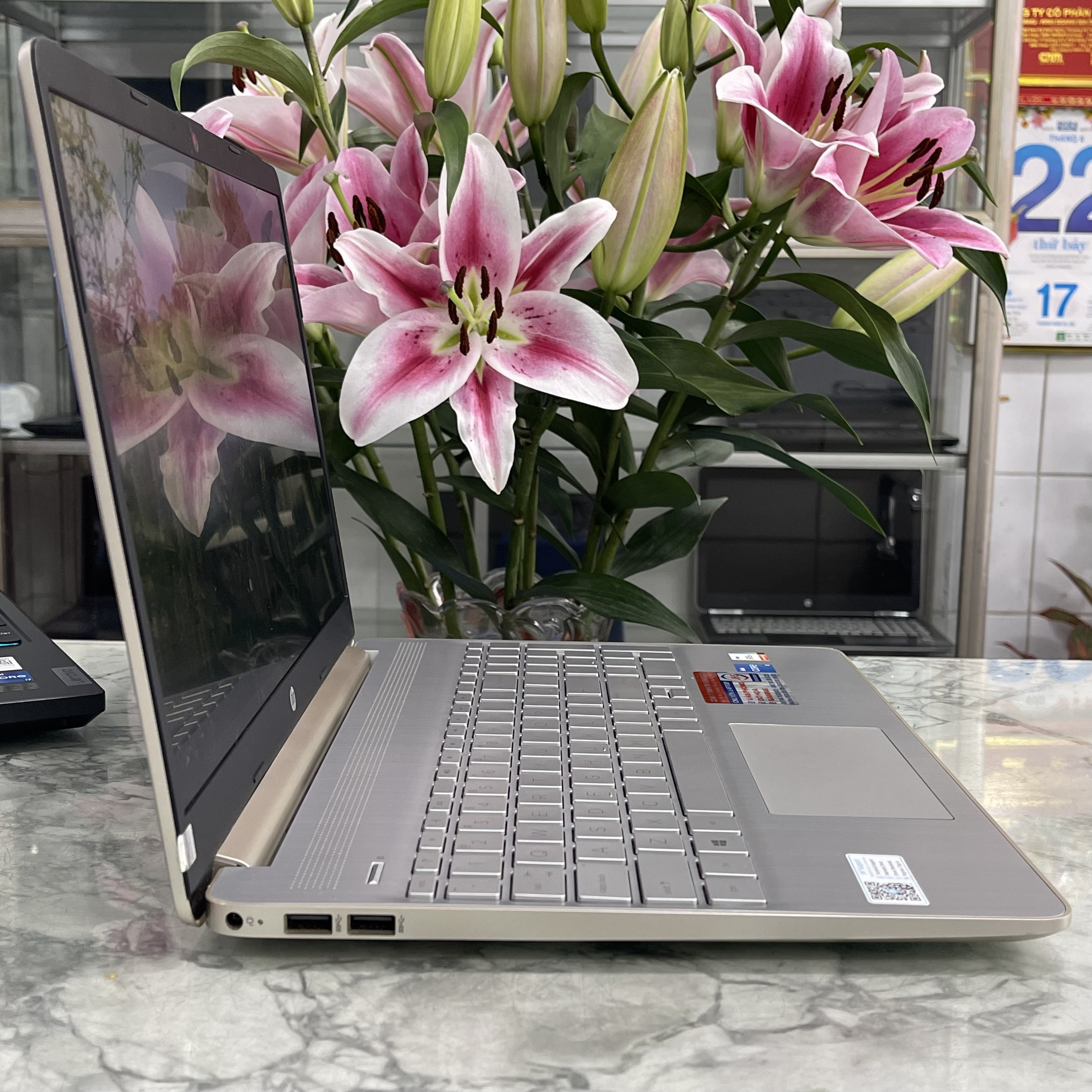 HP 15s-fq2559TU Core I5-1135g7 Ram 8Gb Ssd 512Gb Màn hình 15.6 Inch Full HD IPS