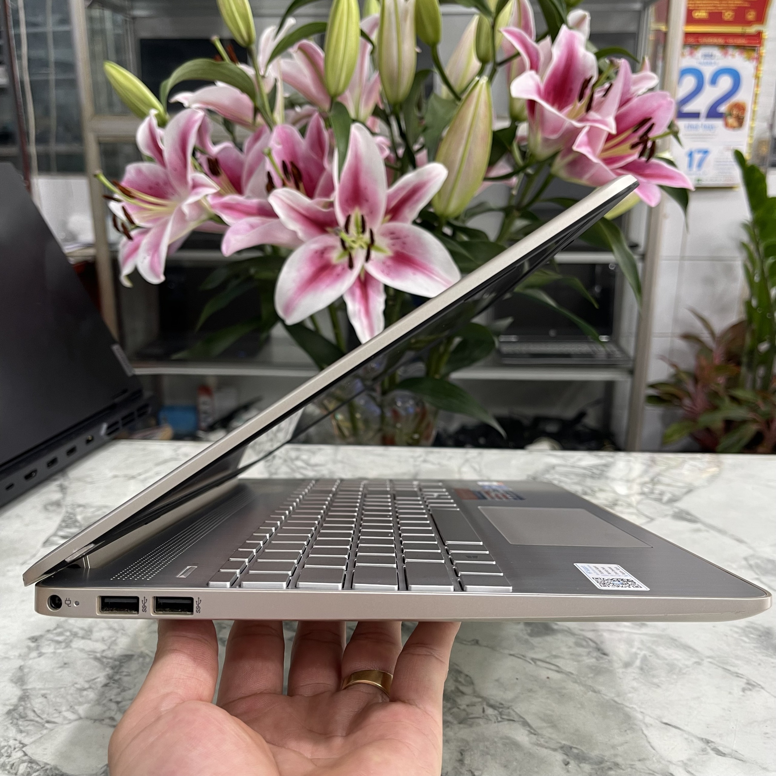 HP 15s-fq2559TU Core I5-1135g7 Ram 8Gb Ssd 512Gb Màn hình 15.6 Inch Full HD IPS