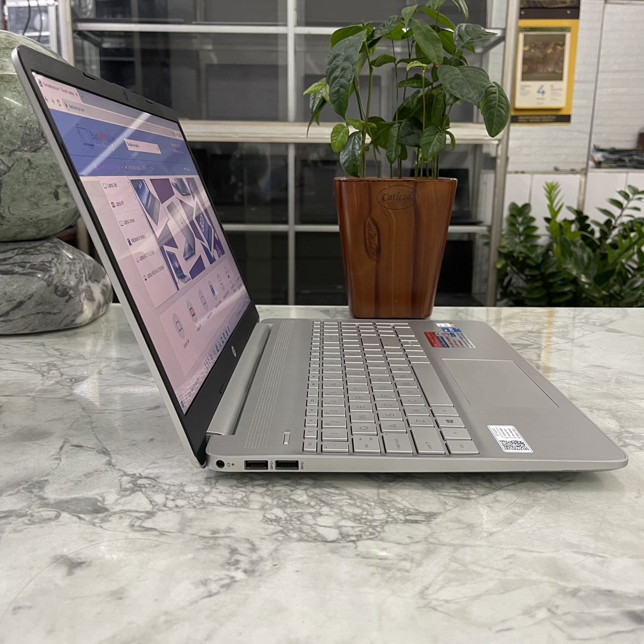 HP 15s-fq2561TU Core I5-1135G7 (CÒN BẢO HÀNH HÃNG) Ram 8gb Ssd 512gb Màn Hình 15.6'' Inch 👉Giá 11.500.000vnđ