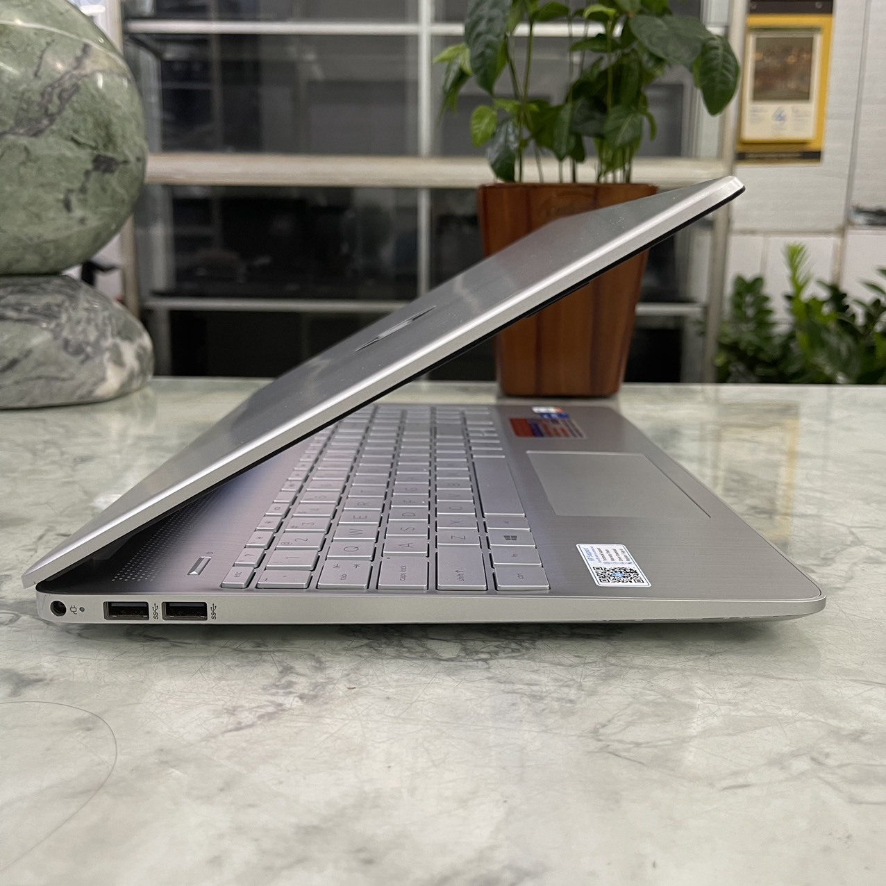 HP 15s-fq2561TU Core I5-1135G7 (CÒN BẢO HÀNH HÃNG) Ram 8gb Ssd 512gb Màn Hình 15.6'' Inch 👉Giá 11.500.000vnđ