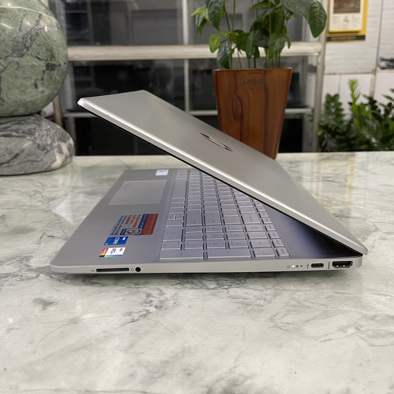 HP 15s-fq2561TU Core I5-1135G7 (CÒN BẢO HÀNH HÃNG) Ram 8gb Ssd 512gb Màn Hình 15.6'' Inch 👉Giá 11.500.000vnđ