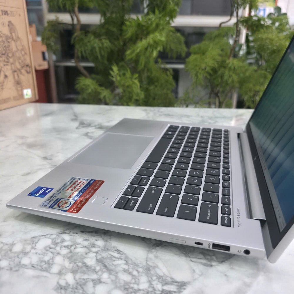 HP EliteBook 840 G10 (Máy LikeNew) Core I7-1355U RAM 16GB SSD 512GB MÀN HÌNH : 14″ FHD+ 
