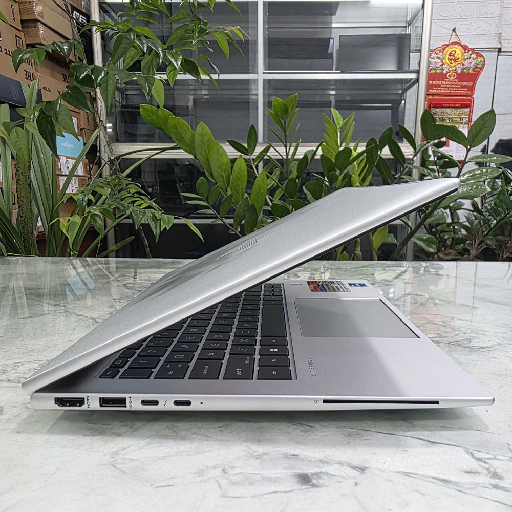 HP EliteBook 840 G10 (Máy LikeNew) Core I7-1355U RAM 8GB SSD 512GB MÀN HÌNH : 14″ FHD+ 