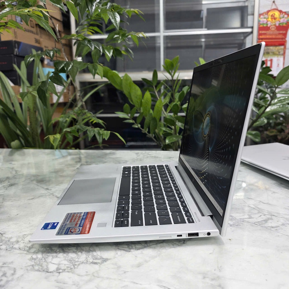 HP EliteBook 840 G10 (Máy LikeNew) Core I7-1355U RAM 8GB SSD 512GB MÀN HÌNH : 14″ FHD+ 