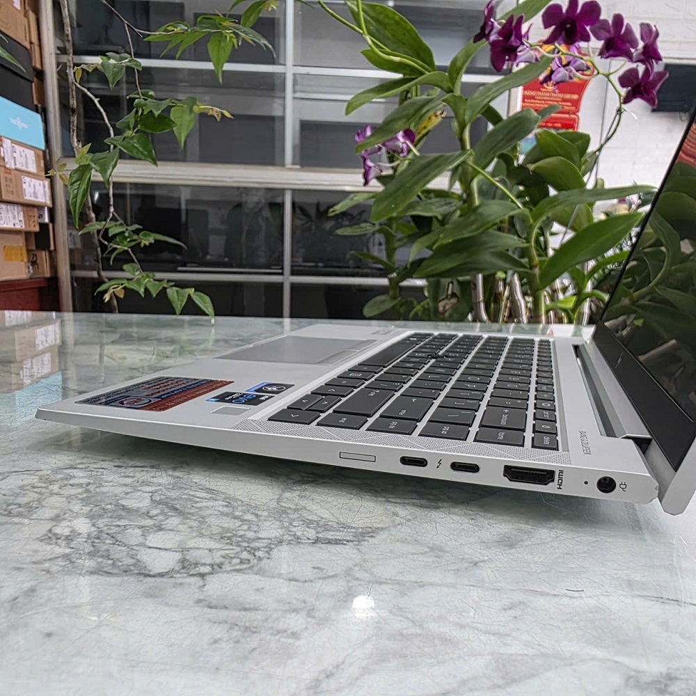 HP EliteBook 840 G8 (Máy Like New- Vỏ Nhôm Nguyên Khối ) CORE I5-1135G7 RAM 8GB SSD 512GB MÀN HÌNH : 14″ FullHD