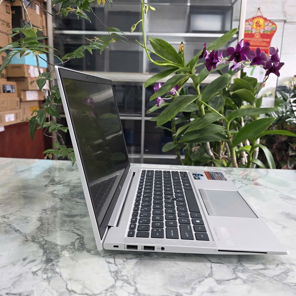 HP EliteBook 840 G8 (Máy Like New- Vỏ Nhôm Nguyên Khối ) CORE I5-1135G7 RAM 8GB SSD 512GB MÀN HÌNH : 14″ FullHD