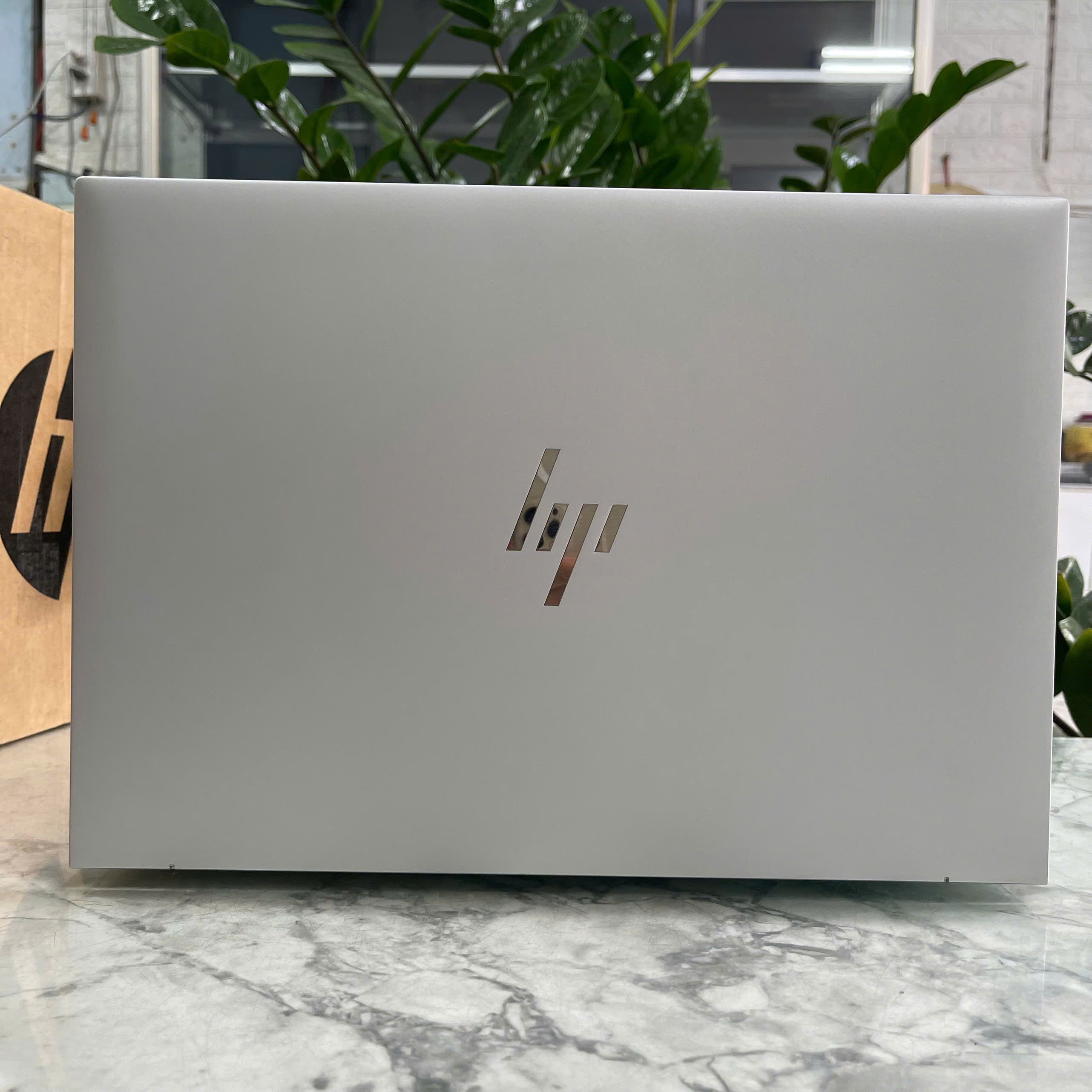 HP Elitebook 860 G9 Máy LikeNew Core™ I7-1265U Ram 16GB Ssd 256GB Màn hình : 16 Inch FHD+ 