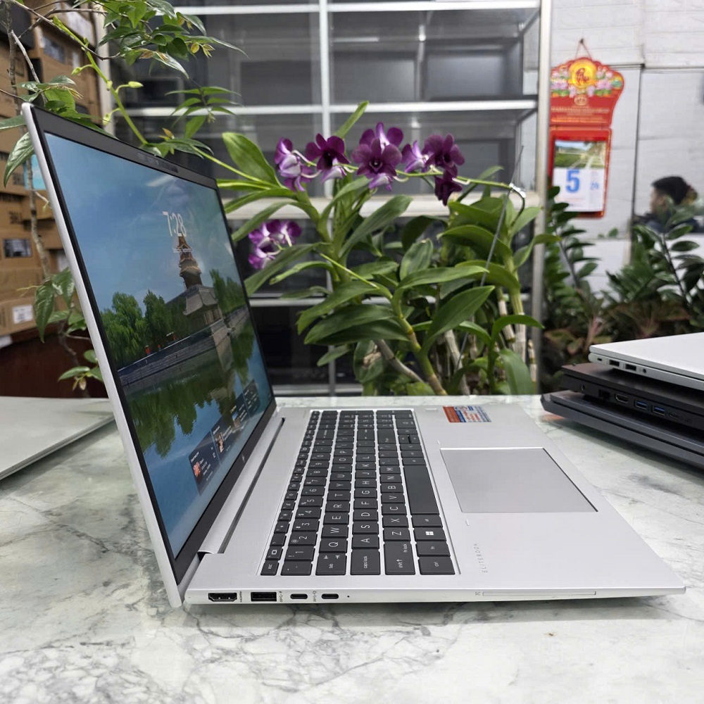 HP EliteBook 865 G9 RYZEN 9 PRO 6950H RAM 8GB SSD 512GB MÀN HÌNH : 16.0''Inch WUXGA