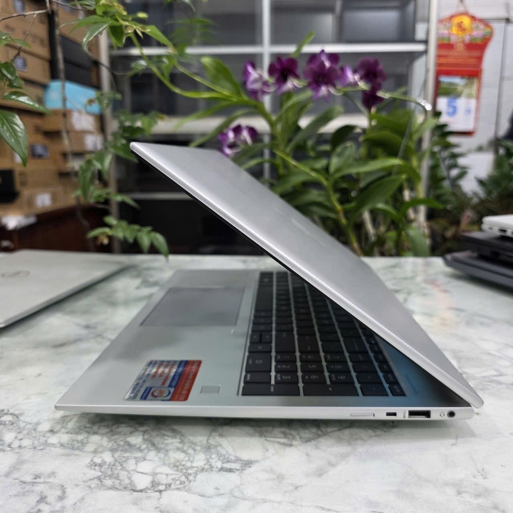 HP EliteBook 865 G9 RYZEN 9 PRO 6950H RAM 8GB SSD 512GB MÀN HÌNH : 16.0''Inch WUXGA