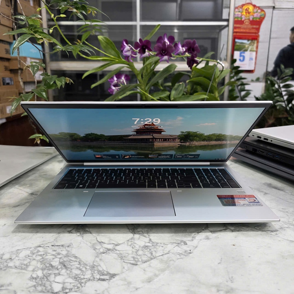HP EliteBook 865 G9 RYZEN 9 PRO 6950H RAM 8GB SSD 512GB MÀN HÌNH : 16.0''Inch WUXGA
