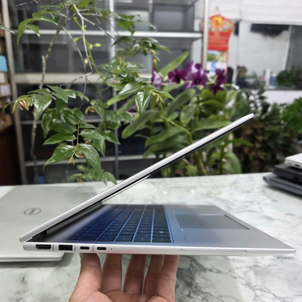 HP EliteBook 865 G9 RYZEN 9 PRO 6950H RAM 8GB SSD 512GB MÀN HÌNH : 16.0''Inch WUXGA