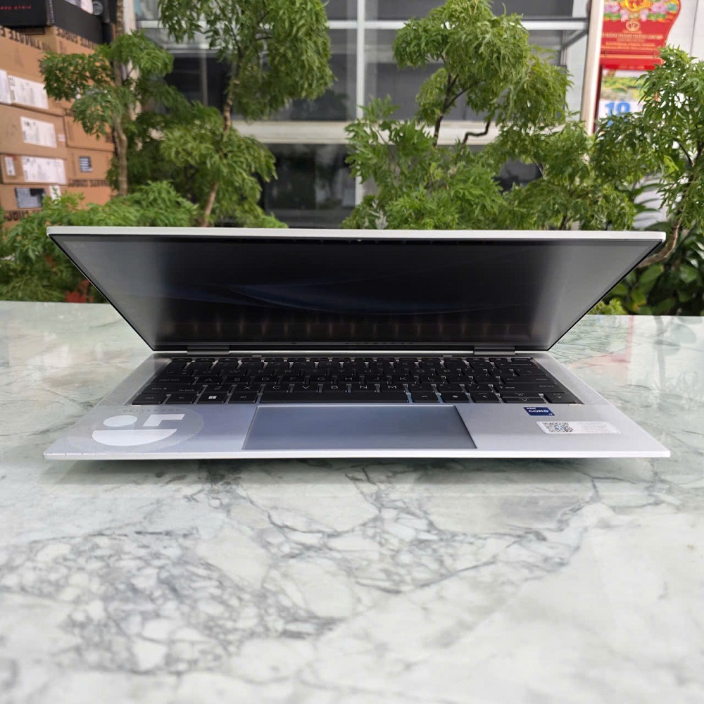 HP EliteBook X360 1030 G8 CORE I7-1165G7 RAM 16GB SSD 512GB MÀN HÌNH : 13.3'' IPS Touch