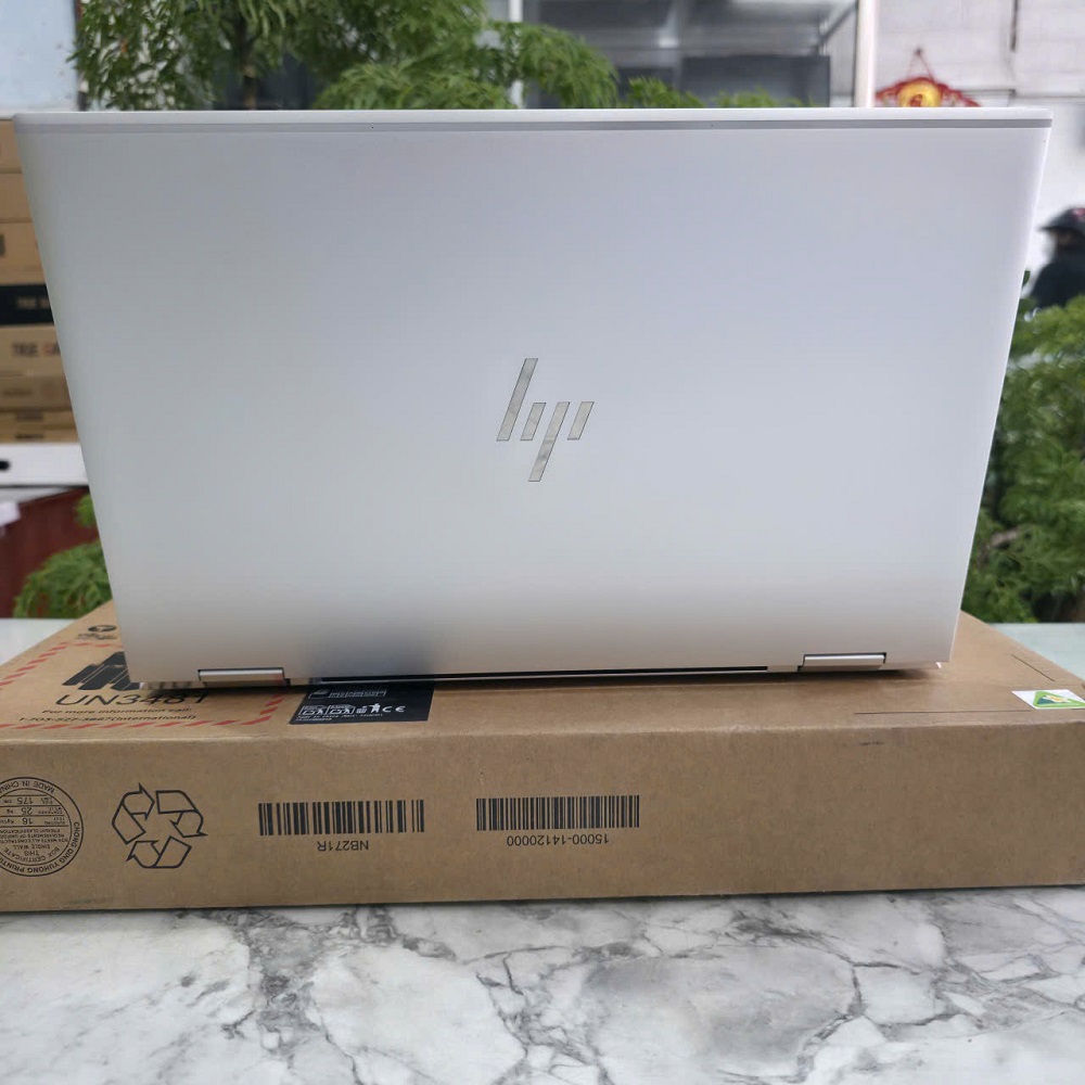 HP EliteBook X360 1040 G8 CORE I7-1165G7 RAM 16GB SSD 1.000GB / 512GB / 256GB MÀN HÌNH : 14″FHD Touch