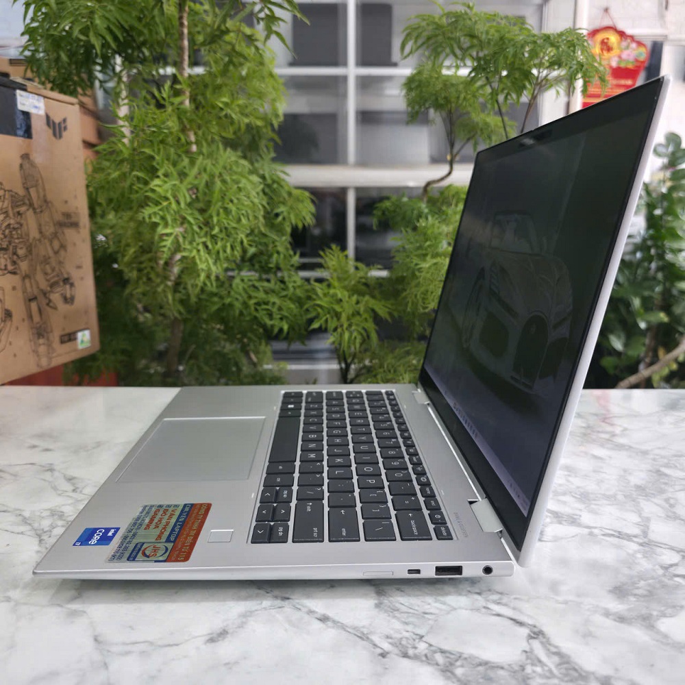 HP EliteBook X360 1040 G9 CORE I7-1255U RAM 16GB SSD 512GB MÀN HÌNH : 14″ WUXGA Touch
