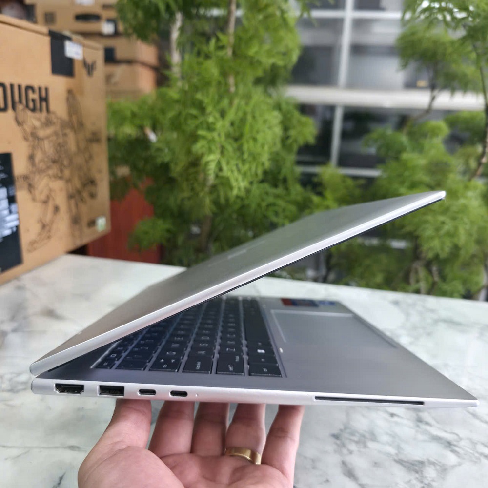 HP EliteBook X360 1040 G9 CORE I7-1255U RAM 16GB SSD 512GB MÀN HÌNH : 14″ WUXGA Touch