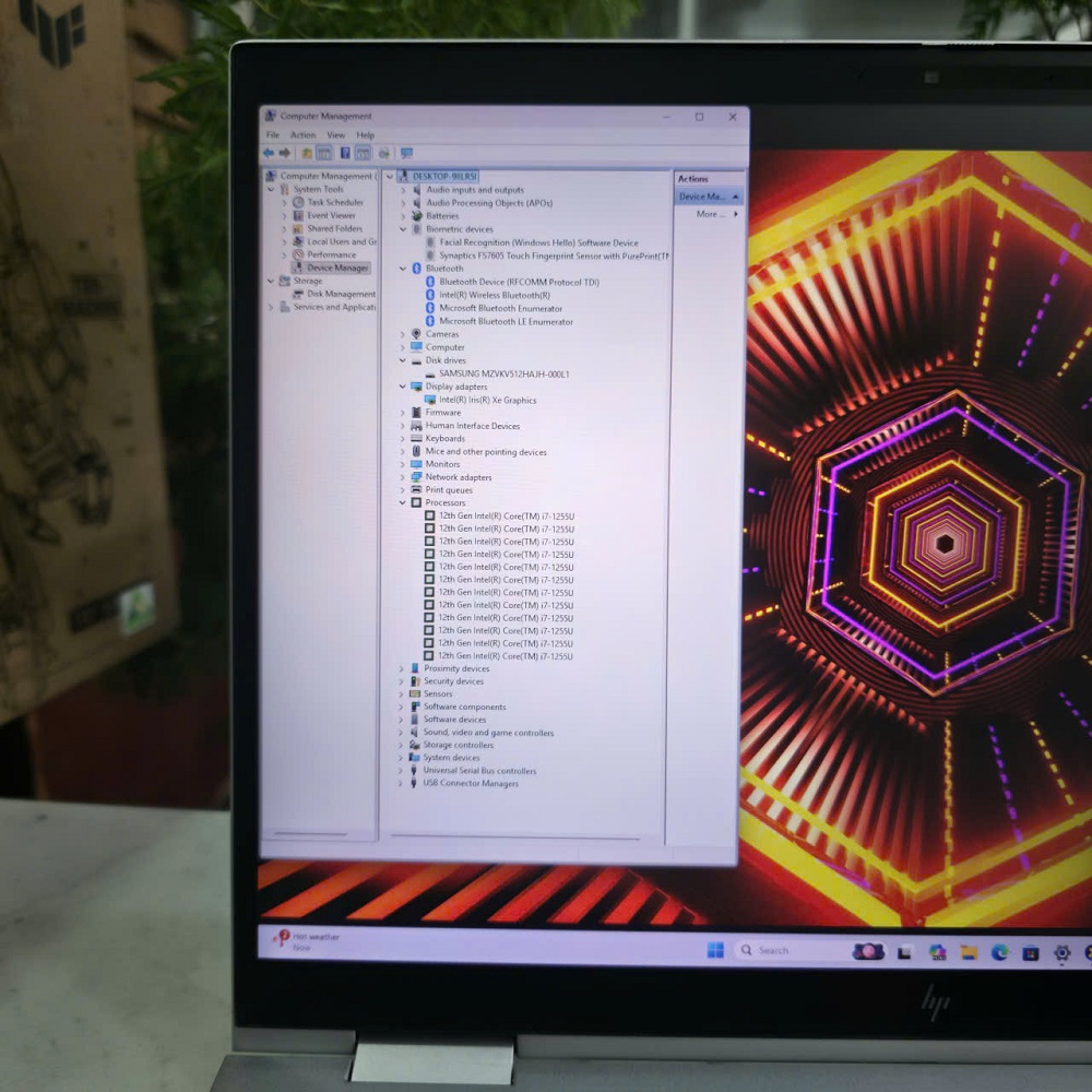 HP EliteBook X360 1040 G9 CORE I7-1255U RAM 16GB SSD 512GB MÀN HÌNH : 14″ WUXGA Touch