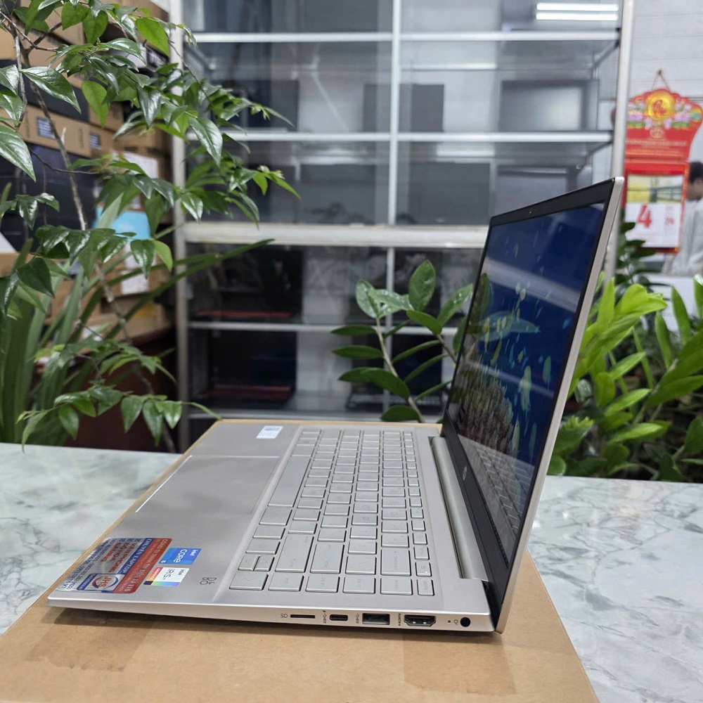 HP Pavilion 14-dv0513TU CORE™ i5-1135G7 RAM 8GB SSD 256GB MÀN HÌNH : 14''INCH IPS