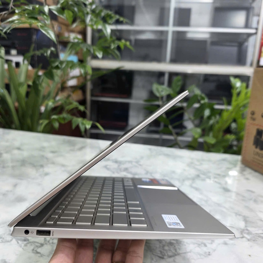 HP Pavilion 14-dv0513TU CORE™ i5-1135G7 RAM 8GB SSD 256GB MÀN HÌNH : 14''INCH IPS