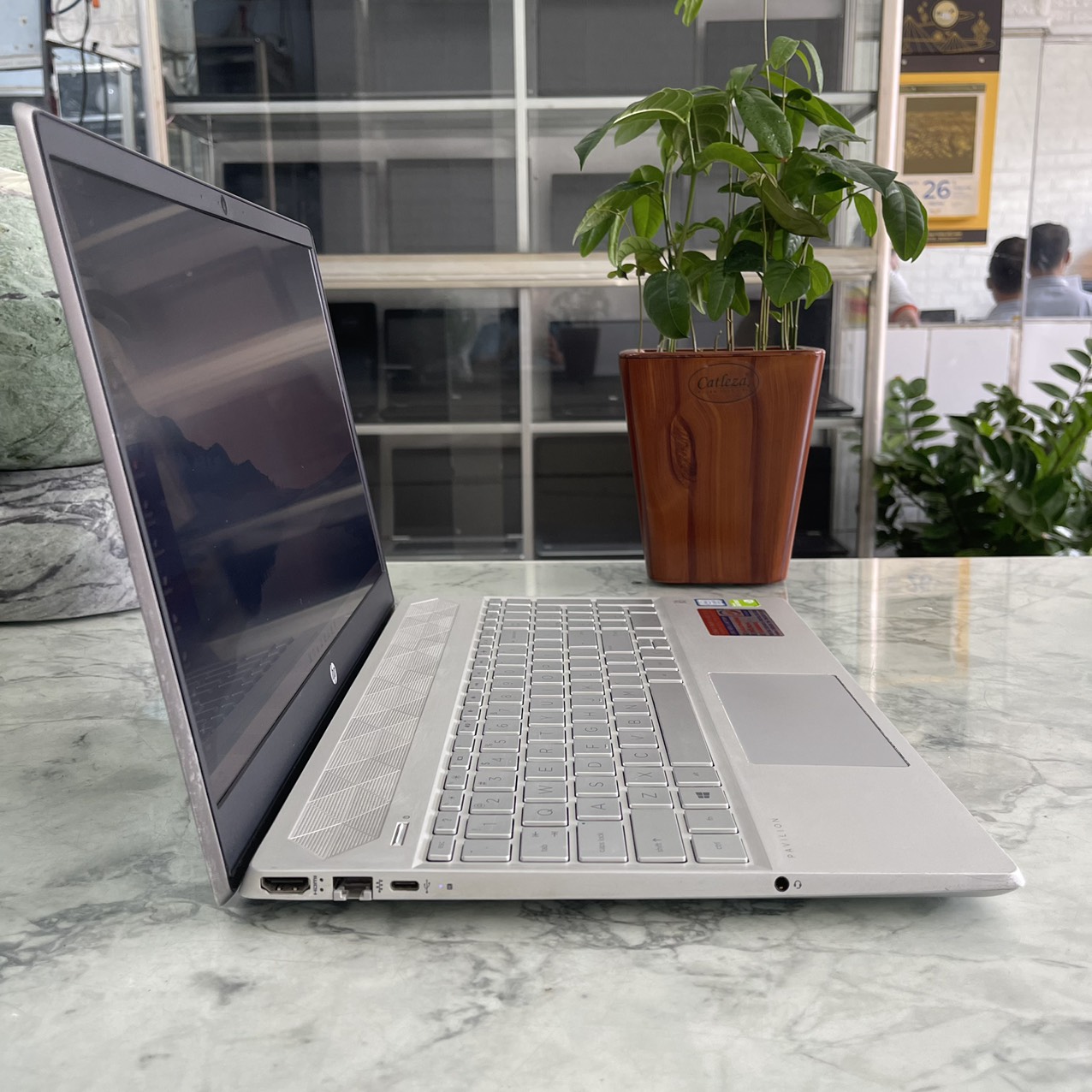 HP Pavilion 15 CS1044TX Core I5-8265U Ram 16gb Ssd 128gb Và 1.000gb Hdd Card NVIDIA GeForce MX130 (2GB GDDR5) Màn Hình 15.6'' Inch Fhd  