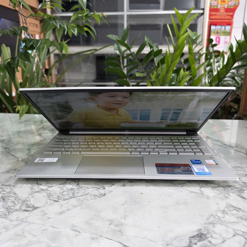 HP Pavilion 15-eg0539TU (4P5G6PA) VỎ NHÔM NGUYÊN KHỐI CORE I5-1135G7 RAM 8GB SSD 256GB MÀN HÌNH : 15.6 Inch IPS 