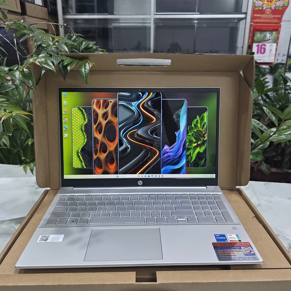 HP Pavilion 15-eg2083TU 7C0W9PA VỎ NHÔM NGUYÊN KHỐI CORE I5-1240P RAM 8GB SSD 512GB MÀN HÌNH : 15.6''IPS