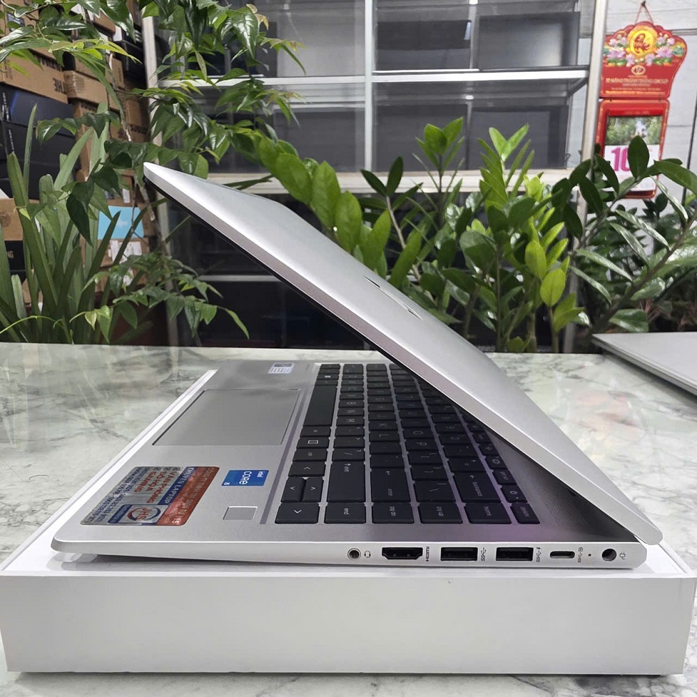 HP PROBOOK 440 G8 VỎ NHÔM NGUYÊN KHỐI CORE I5-1135G7 RAM 8GB SSD 256GB MÀN HÌNH : 14.0″IPS👉GÍA : 8.900.000 vnđ
