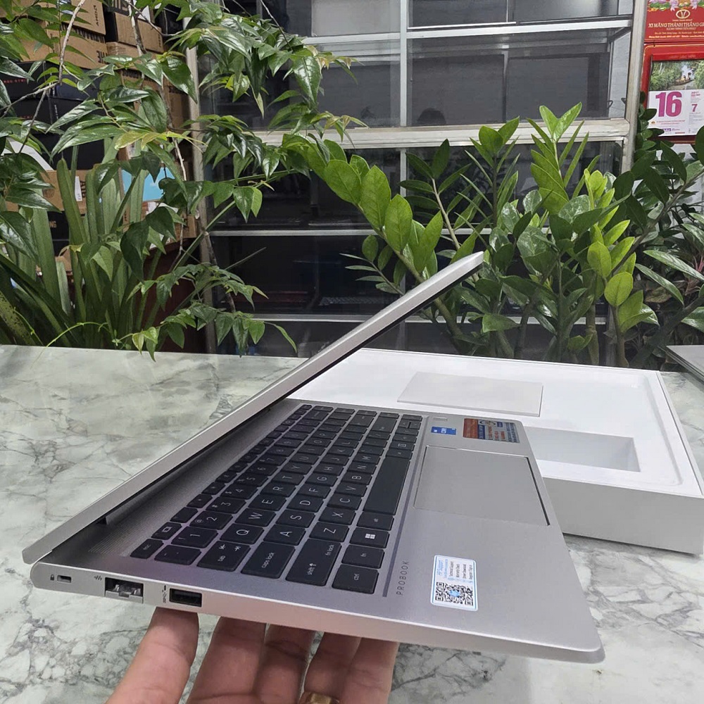 HP PROBOOK 440 G8 VỎ NHÔM NGUYÊN KHỐI CORE I5-1135G7 RAM 8GB SSD 256GB MÀN HÌNH : 14.0″IPS👉GÍA : 8.900.000 vnđ