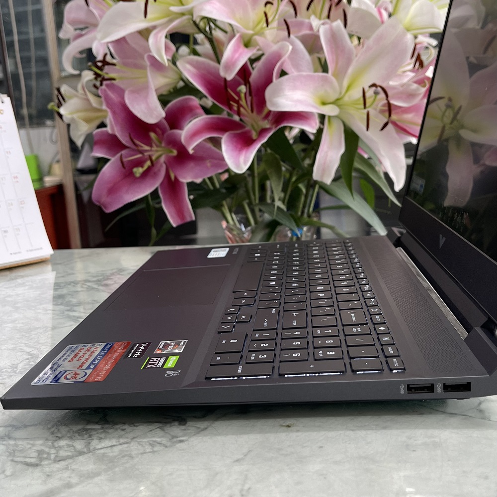  HP VICTUS 16-e0175AX Ryzen 5-5600H RAM 16GB  SSD 512GB  RTX 3050(4GB) MÀN HÌNH : 16.1'' INCH FHD 144Hz, IPS