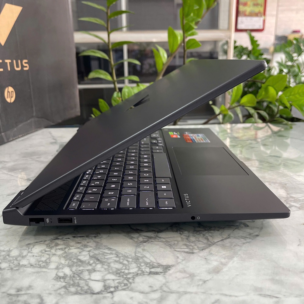 HP VICTUS 16-s0077AX Máy LikeNew Ryzen 7-7840HS RAM 16GB SSD 512GB RTX™ 3050 6GB MÀN HÌNH : 16.1 Inch FHD 144Hz 