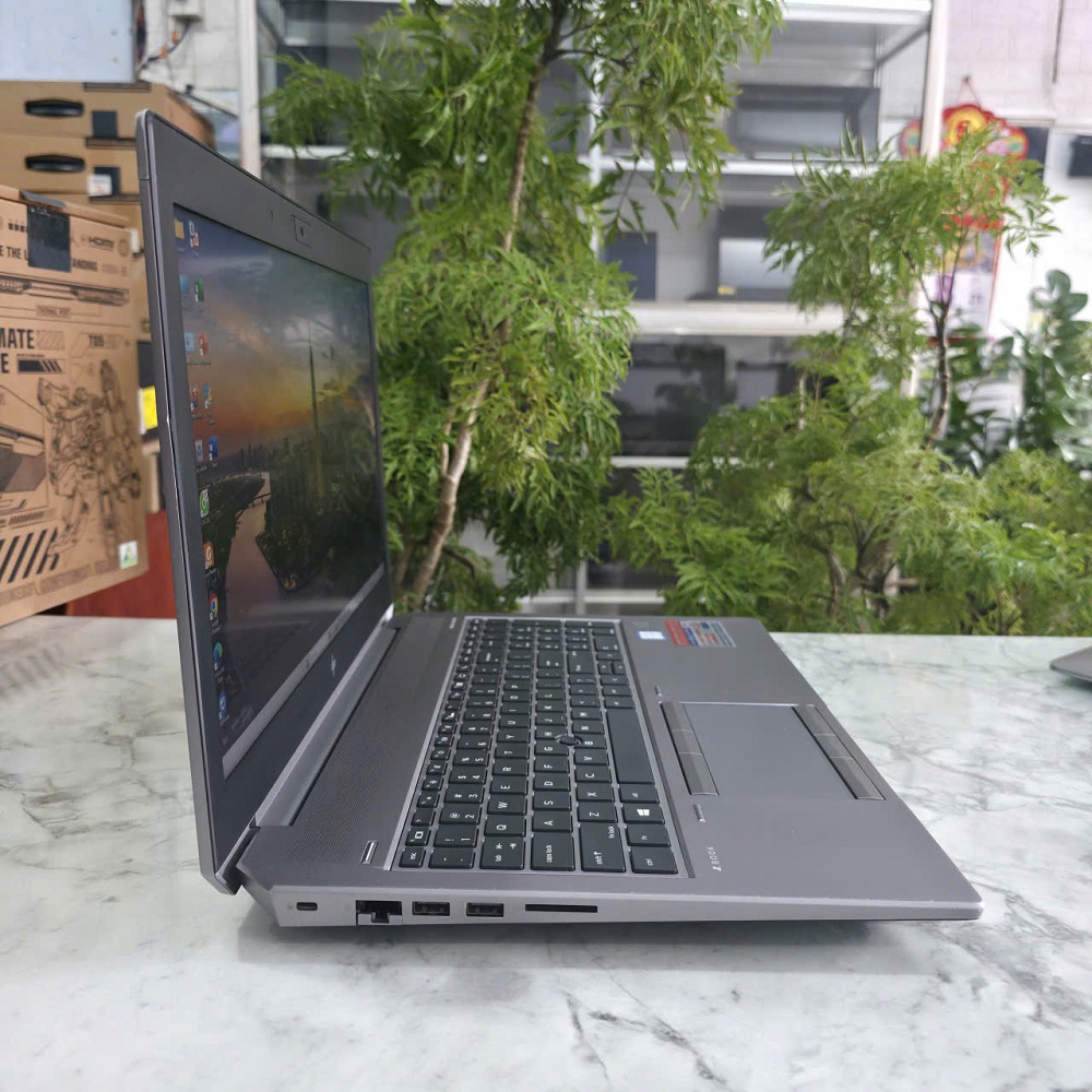 HP ZBook 15 G5 CORE I7-8850H RAM 16GB { MÁY TRẠM ĐỒ HỌA GIÁ RẺ } SSD 512GB VÀ 500GB HDD Quadro P1000 4GB MÀN HÌNH : 15.6 Inch FHD IPS