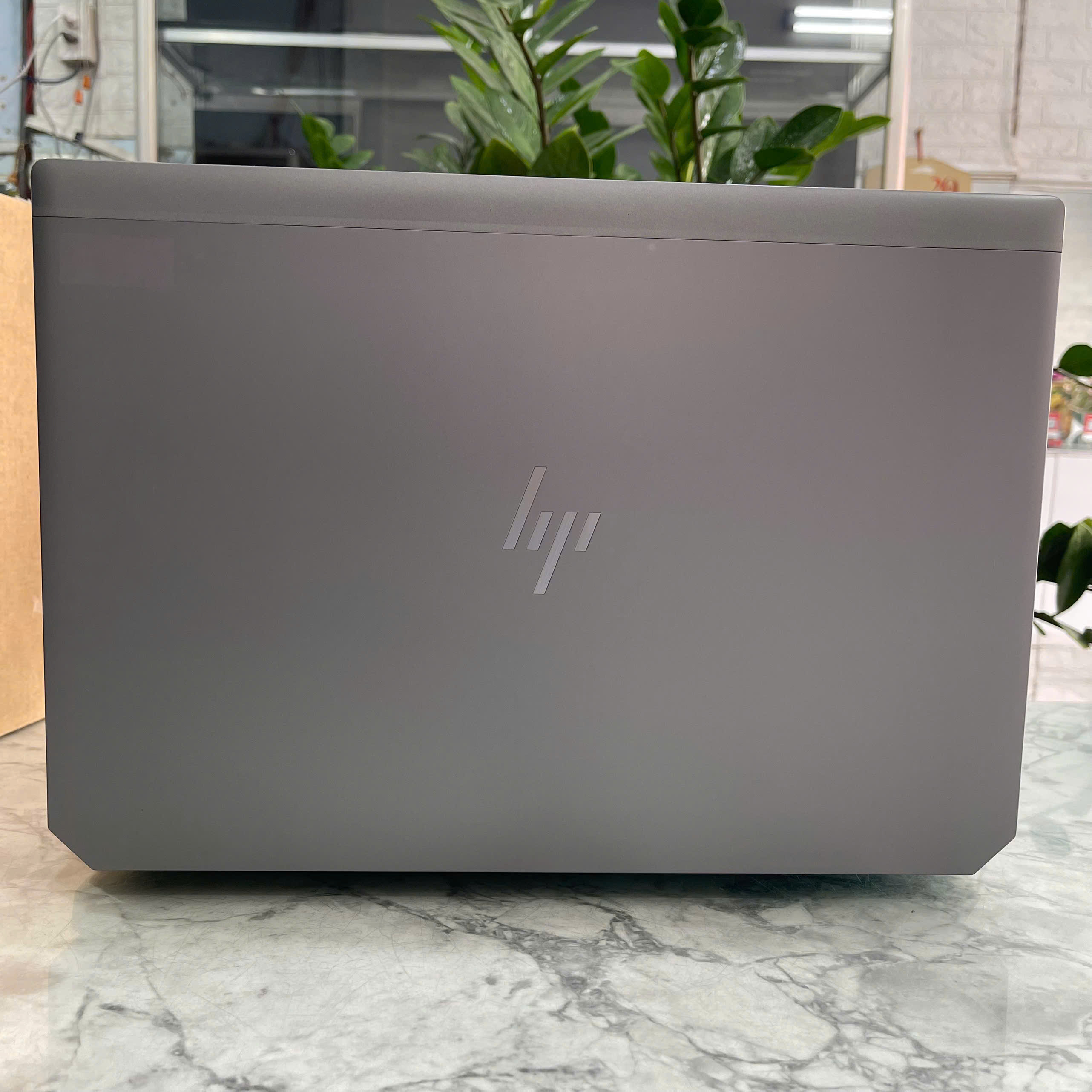 HP ZBook 15 G6 Core I7-9850H Ram 32GB Ssd 512GB Và 1.000GB HDD Quadro T2000(4GB GDDR5) Màn hình : 15.6 Inch FHD IPS