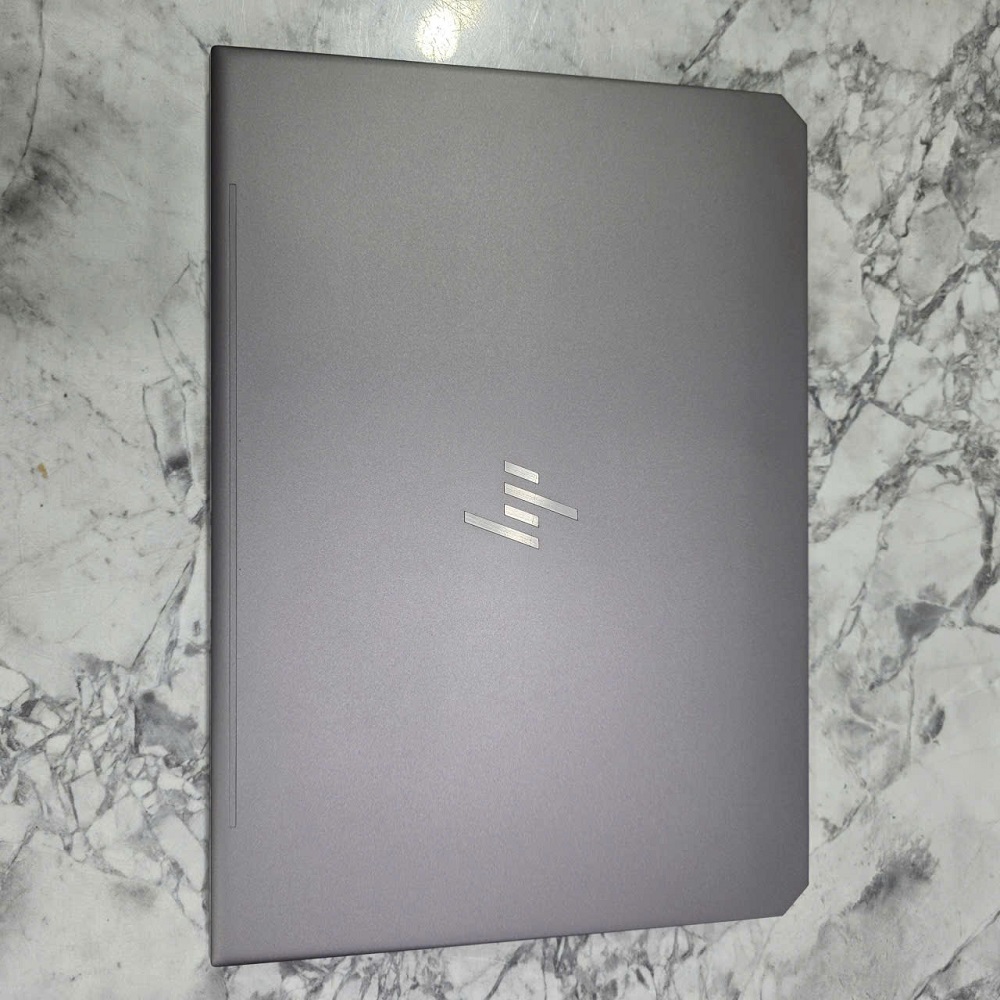 HP ZBook Studio G5 CORE I7-8850H RAM 16GB { MÁY TRẠM ĐỒ HỌA GIÁ RẺ } SSD 256GB Quadro P1000 4GB MÀN HÌNH : 15.6 Inch FHD IPS