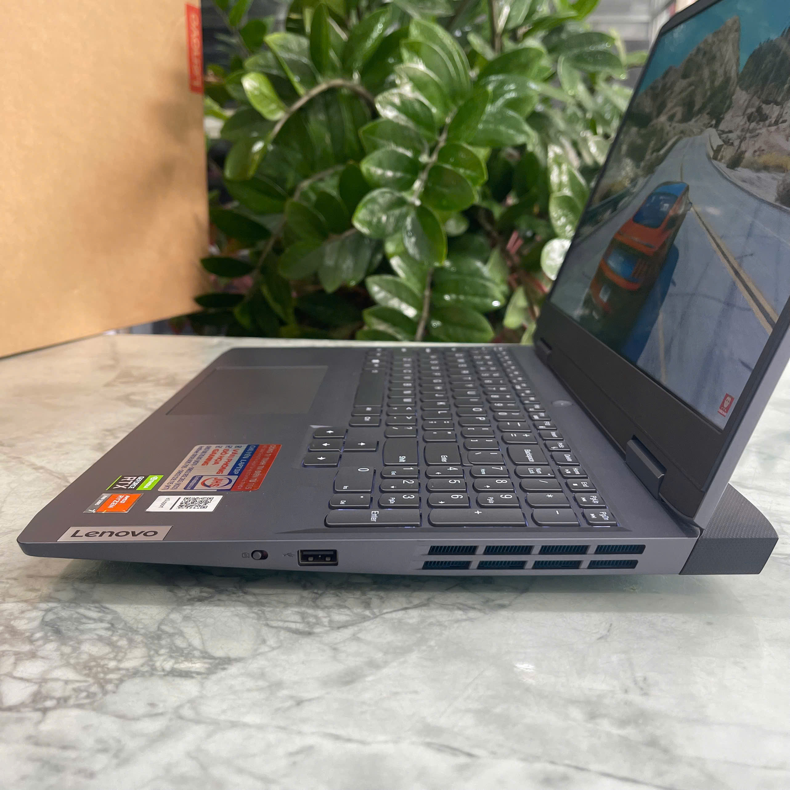  Lenovo 15APH8 (Máy LikeNew) Ryzen 7- 7840HS Ram 16GB Ssd 512GB RTX 4060 8GB Màn Hình 15.6 Inch IPS FHD 144Hz