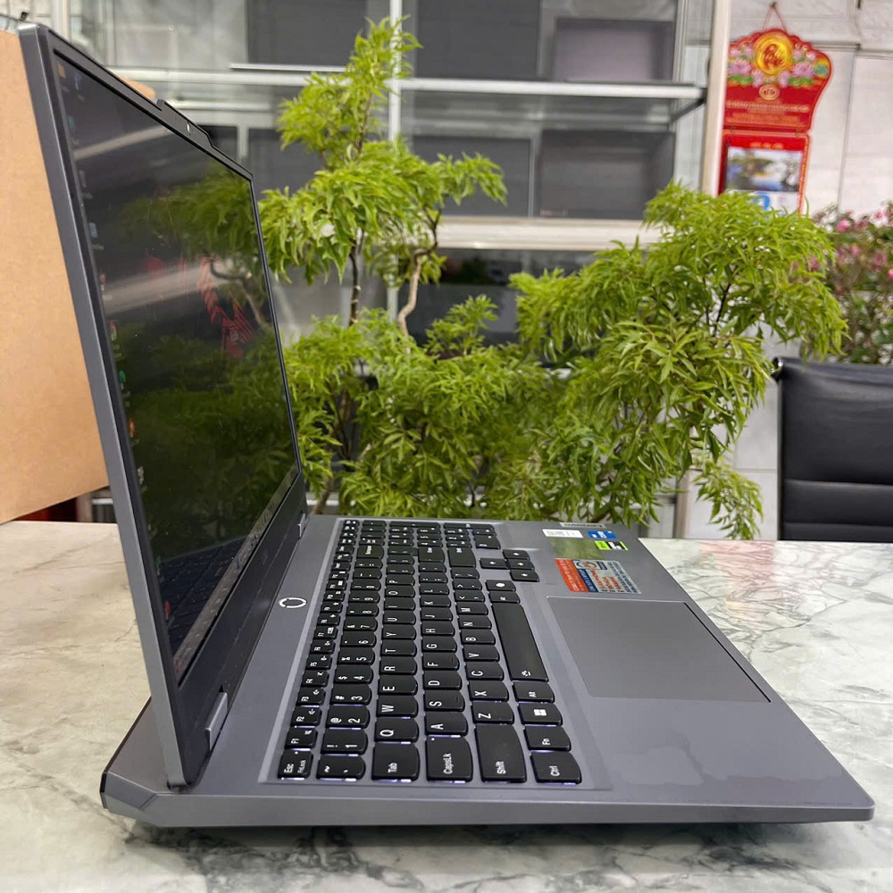 Lenovo Gaming LOQ 15IAX9 CORE I5-12450HX RAM 12GB SSD 512GB RTX 4050 6GB MÀN HÌNH : 15.6 Inch IPS FHD 144Hz