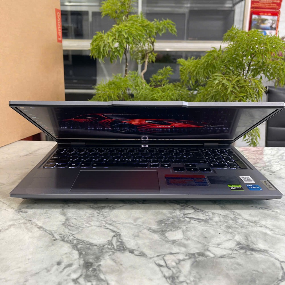 Lenovo Gaming LOQ 15IAX9 CORE I5-12450HX RAM 12GB SSD 512GB RTX 4050 6GB MÀN HÌNH : 15.6 Inch IPS FHD 144Hz