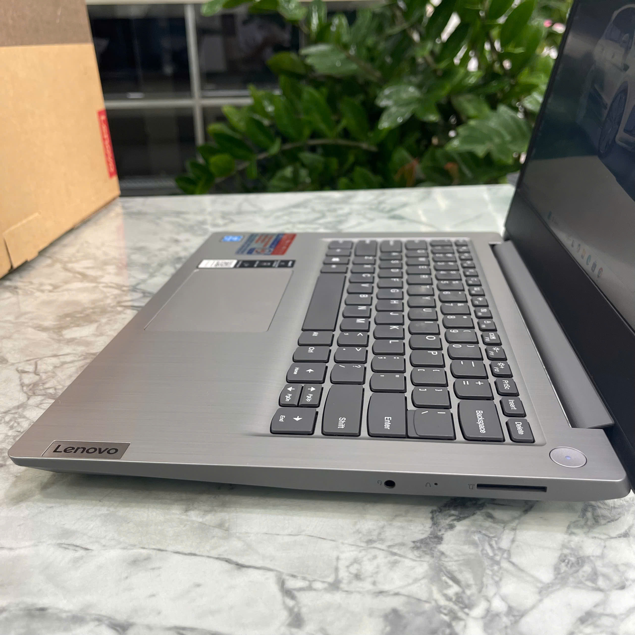 Lenovo IdeaPad 3 14IGL05 2021 N5030 Máy LikeNew 
