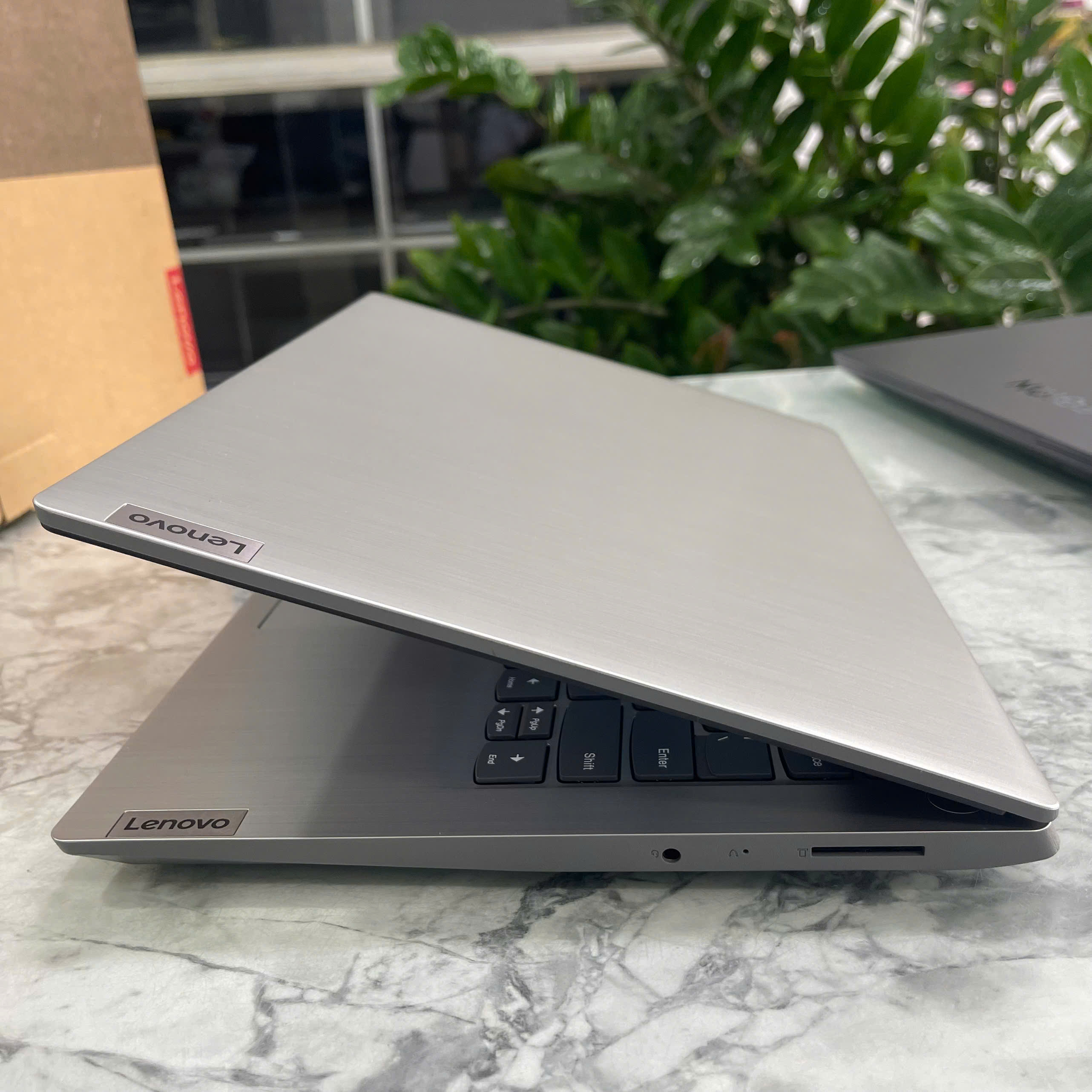 Lenovo IdeaPad 3 14IGL05 2021 N5030 Máy LikeNew 