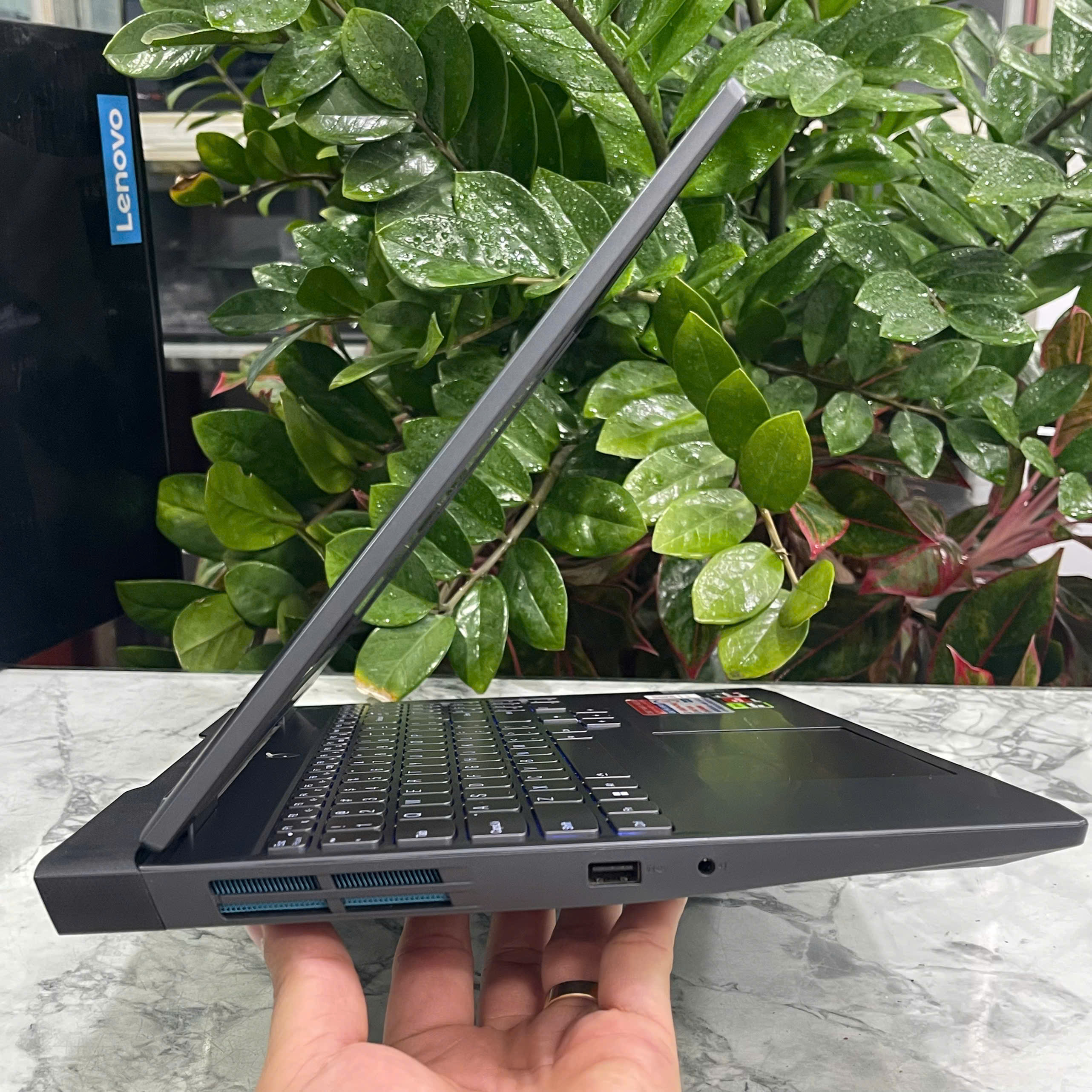 Lenovo IdeaPad Gaming 3 15ARH7 Máy LikeNew (BẢO HÀNH HÃNG) Ryzen 5 5600H Ram 16GB  Ssd 512gb VGA RTX3050 (4GB GDDR6) Màn 15,6" Fhd (1920x1080) IPS  120Hz