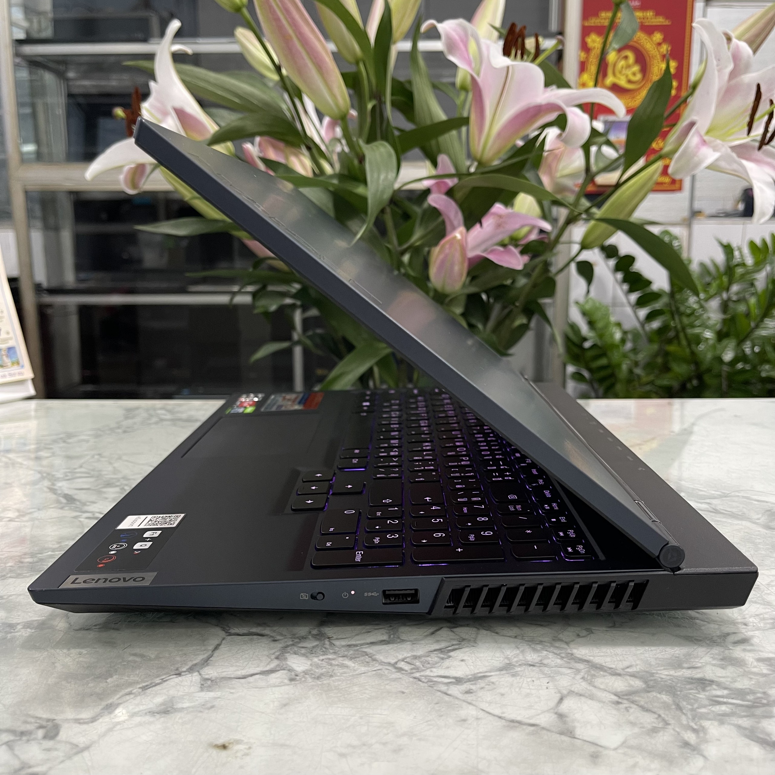 Lenovo Legion 5 15ACH6H (82JU007LTA) Ryzen 5 5600H Ram 16gb Ssd 512gb Card RTX 3060 6GB  Màn Hình 15.6 inch Fhd 165Hz