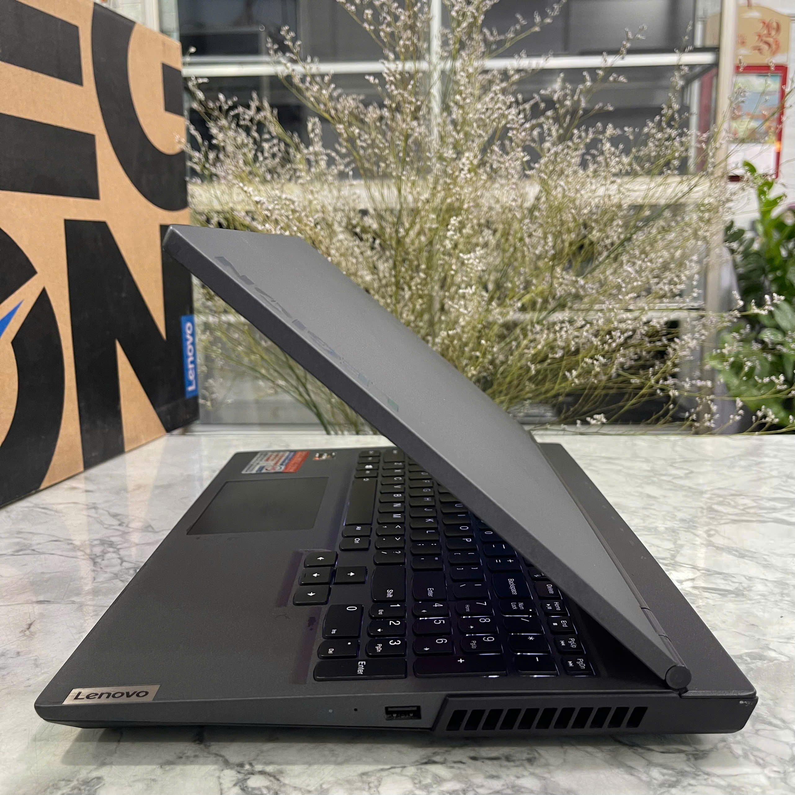 Lenovo Legion 5 15ARH05 Ryzen 7 4800H Ram 16Gb Ssd 512Gb  VGA GTX 1650Ti (4GB GDDR6) Màn Hình 15.6 Inch Fhd IPS 120Hz 100% sRGB