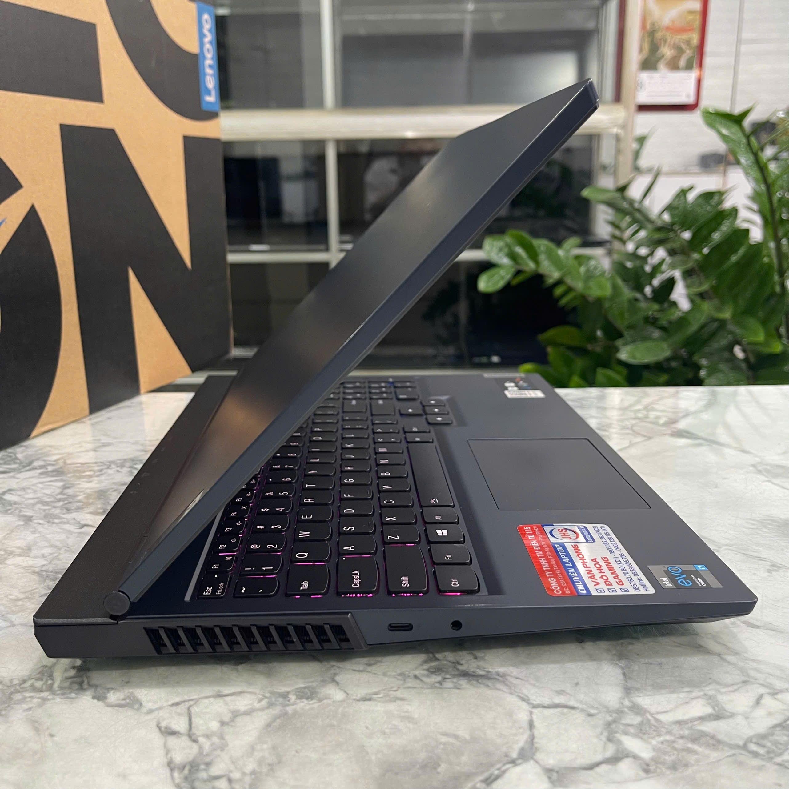Lenovo Legion 5 15ITH6 Máy LikeNew  Core i7-11800H RAM 16GB/ SSD 512gb/ NVIDIA RTX 3050 Ti 4GB Màn Hình 15.6''Inch IPS 165Hz