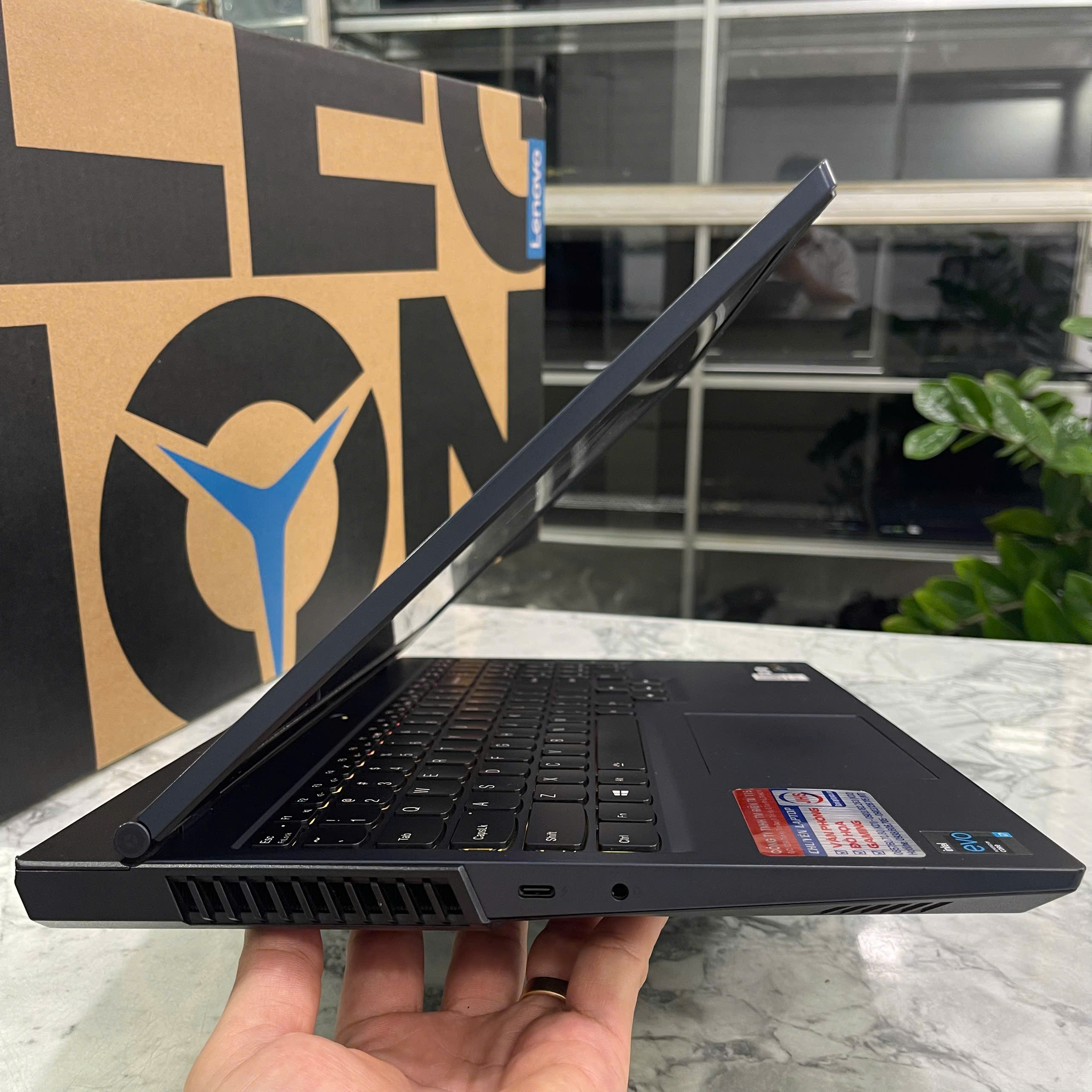 Lenovo Legion 5 15ITH6 Máy LikeNew  Core i7-11800H RAM 16GB/ SSD 512gb/ NVIDIA RTX 3050 Ti 4GB Màn Hình 15.6''Inch IPS 165Hz