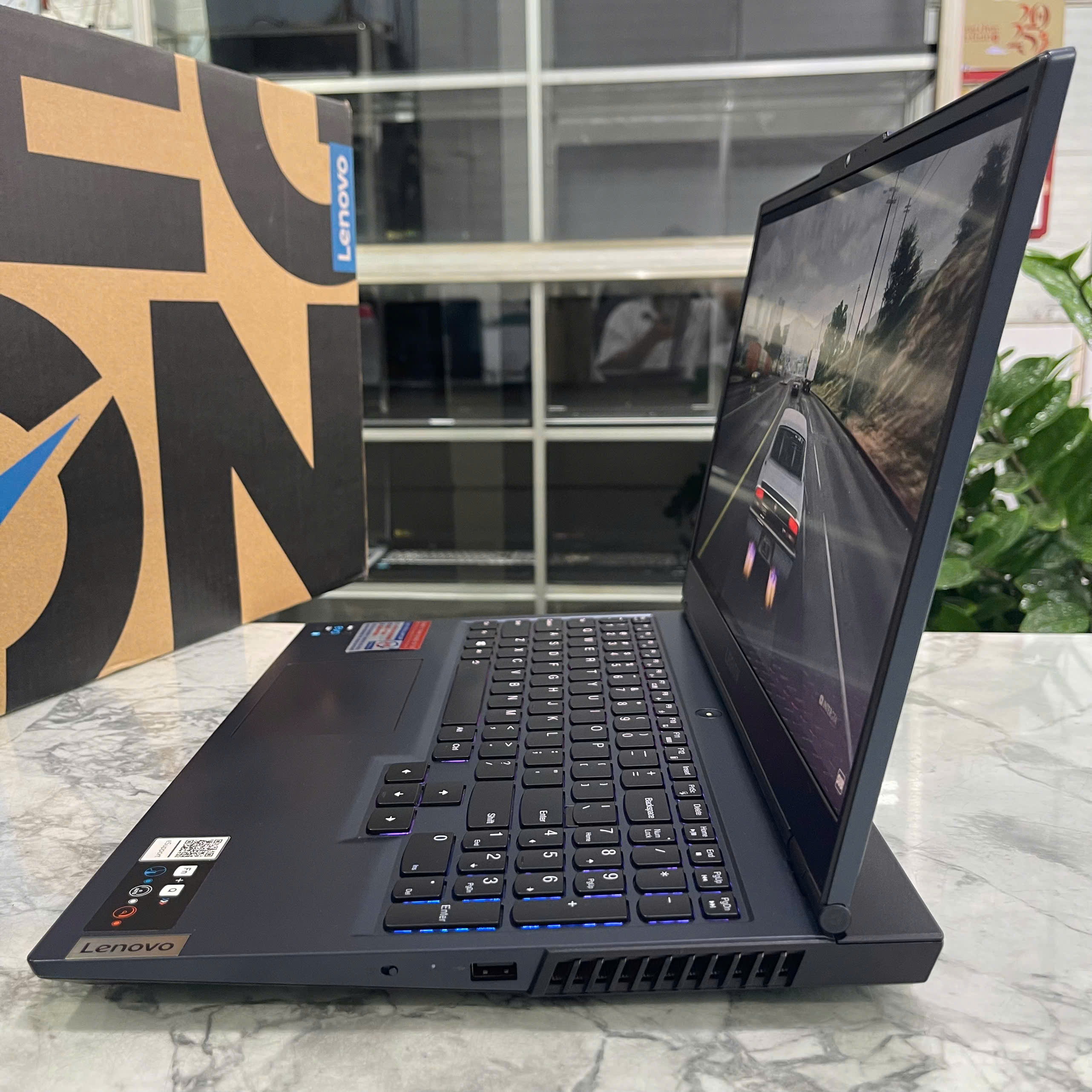 Lenovo Legion 5 15ITH6 Máy LikeNew  Core i7-11800H RAM 16GB/ SSD 512gb/ NVIDIA RTX 3050 Ti 4GB Màn Hình 15.6''Inch IPS 165Hz