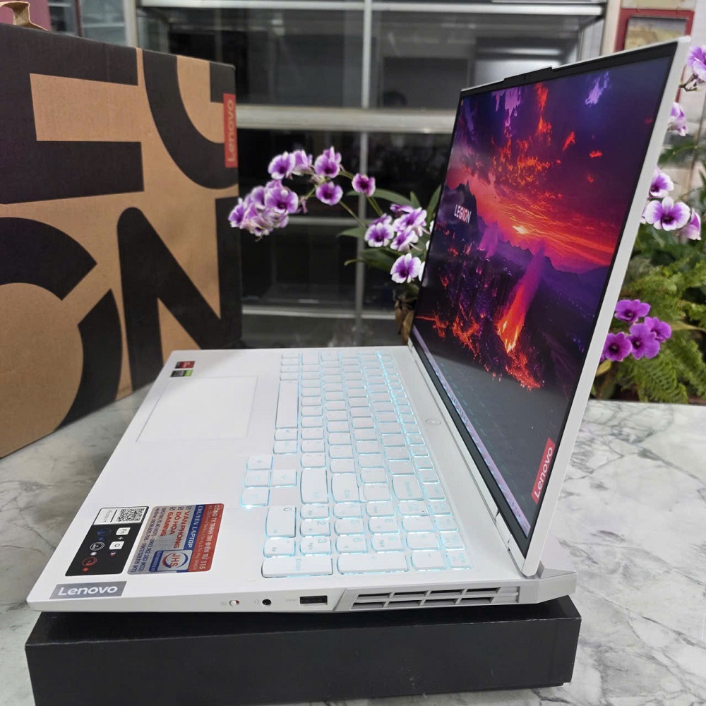  Lenovo Legion 5 Pro 16ARH7H Máy LikeNew - BẢO HÀNH HÃNG RYZEN 7-6800H RAM 16GB SSD 512GB RTX 3060 (6GB) MÀN HÌNH : 16 Inch 2K 165Hz, 100% sRGB