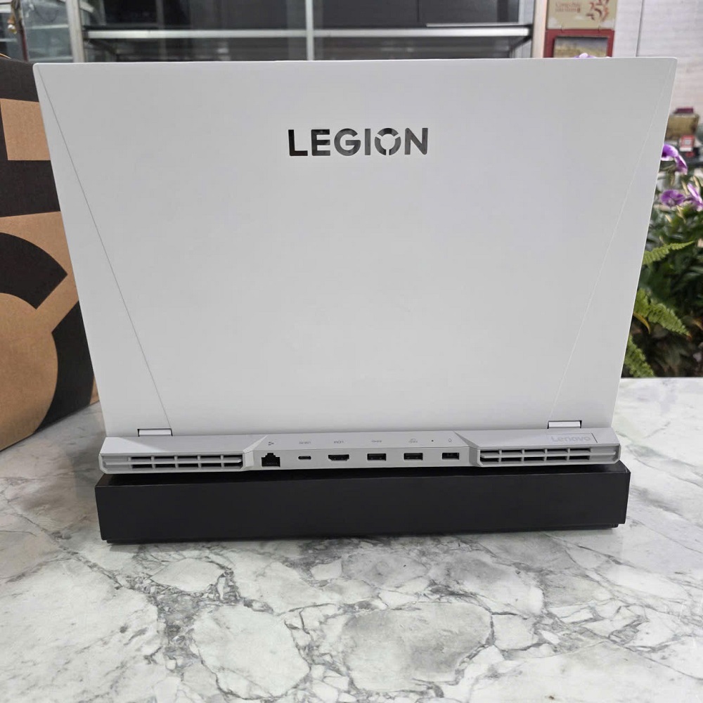  Lenovo Legion 5 Pro 16ARH7H Máy LikeNew - BẢO HÀNH HÃNG RYZEN 7-6800H RAM 16GB SSD 512GB RTX 3060 (6GB) MÀN HÌNH : 16 Inch 2K 165Hz, 100% sRGB