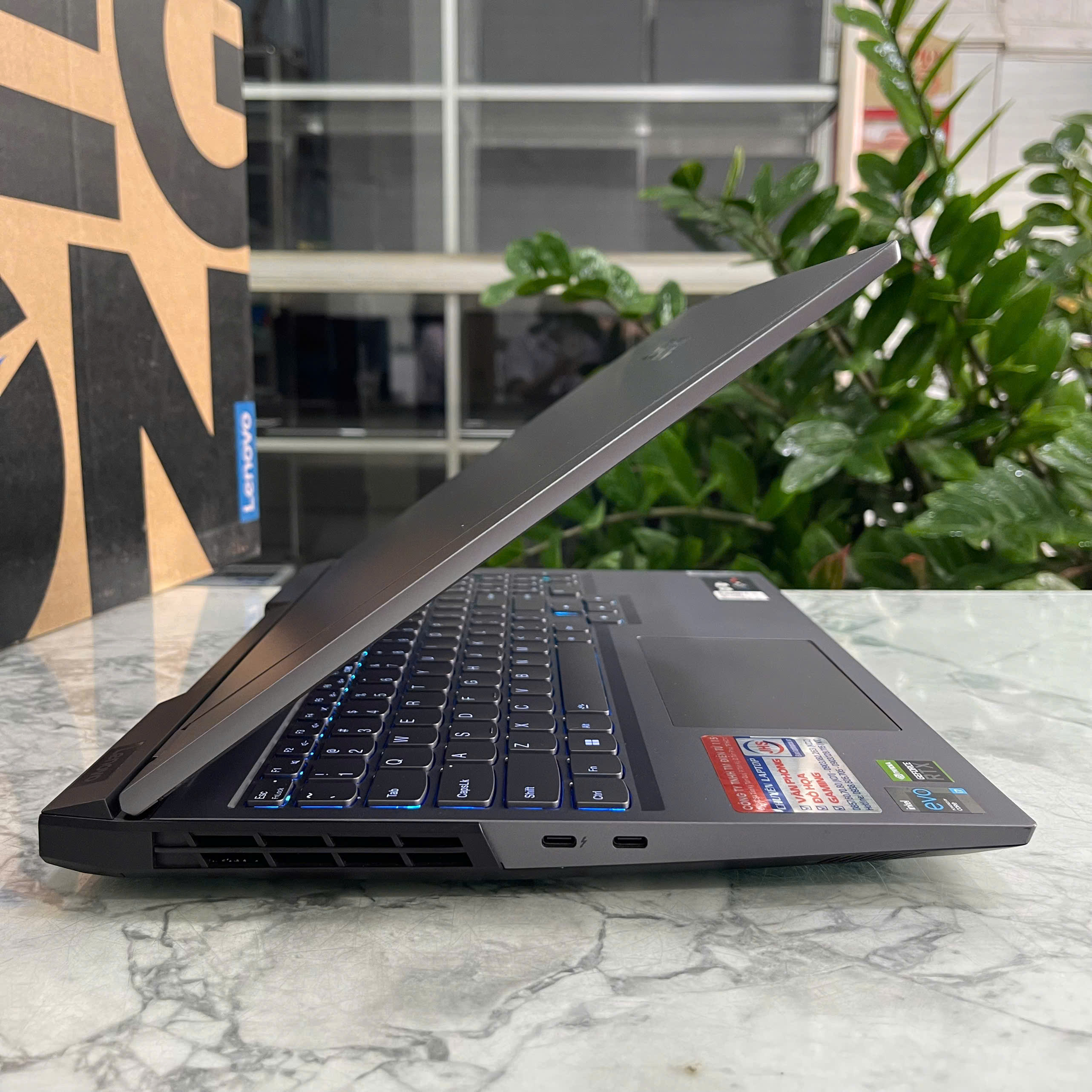 Lenovo Legion 5 Pro 16IAH7 Máy LikeNew Core I7-12700H Ram 16GB Ssd 512GB  RTX 3050Ti Màn Hình : 16 Inch 165Hz 100% sRGB, 500 nits