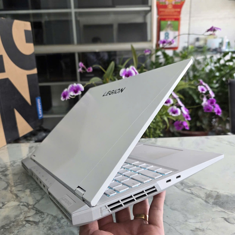 Lenovo Legion 5 Pro 16IAH7H Máy LikeNew - BẢO HÀNH HÃNG  CORE I7-12700H RAM 16GB  SSD 512GB VÀ SSD 512GB  RTX 3070Ti 8GB GDDR6 MÀN HÌNH :  16 Inch 2K 165Hz, 100% sRGB